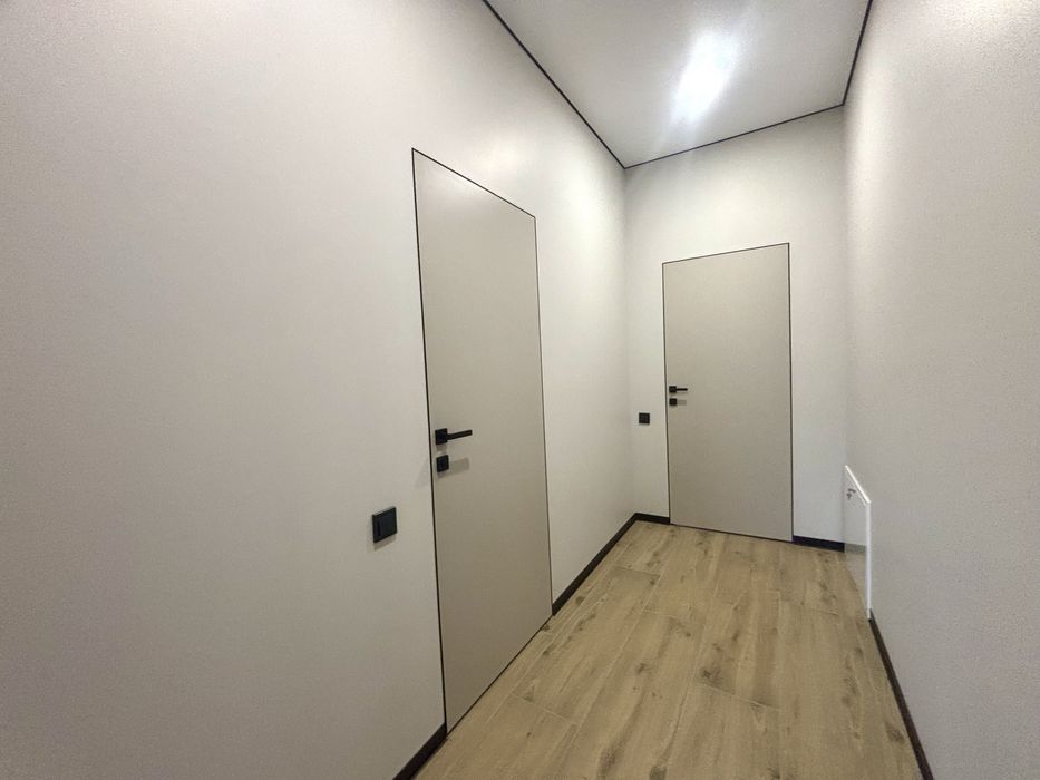 Продам будинок з ремонтом та бомбосховищем з виходом до лісу