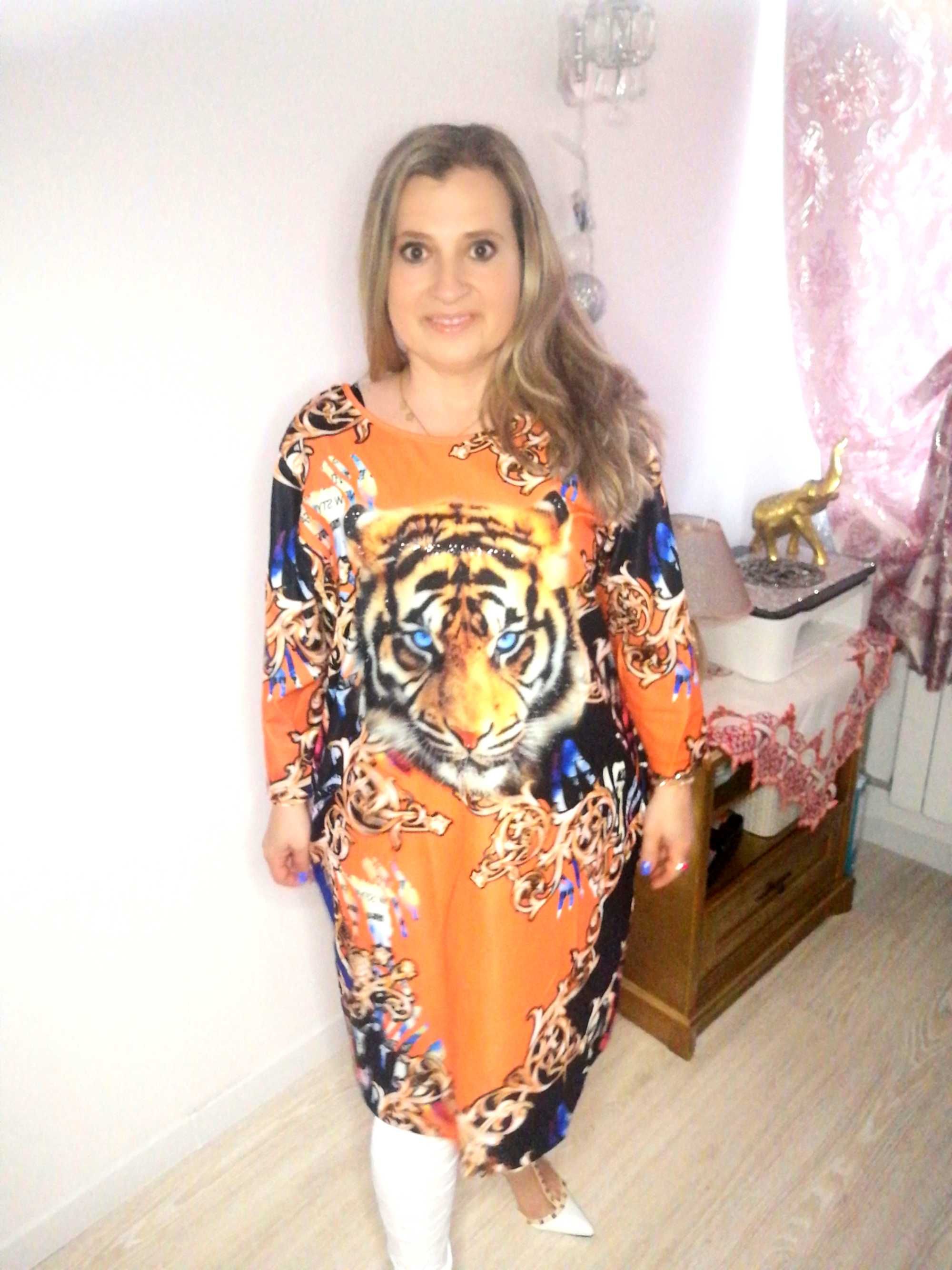 Wikiland Plus Size  Super Sukienka kolorowa Tygrys Łańcuszek
