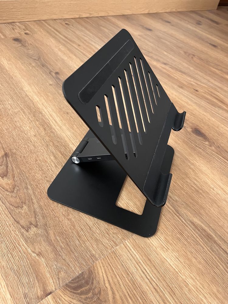 Docking Station Port Designs 2 in 1 USB-C com Notebook Stand