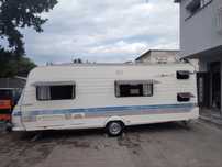 Hobby 560 KMFE  Komfortowy dom na kołach – Hobby De Luxe 560 KMFe (2001) – 6 osobowa