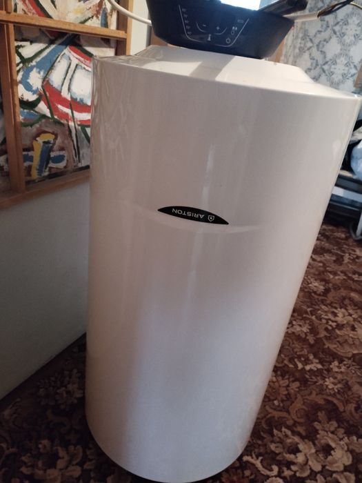 Водонагрівач Арістон