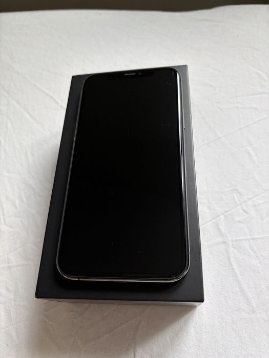 Sprzedam Iphone 11 Pro 64GB Space Gray z etui szklo