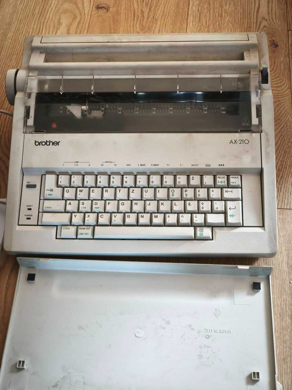 Maszyna do pisania Brother AX210