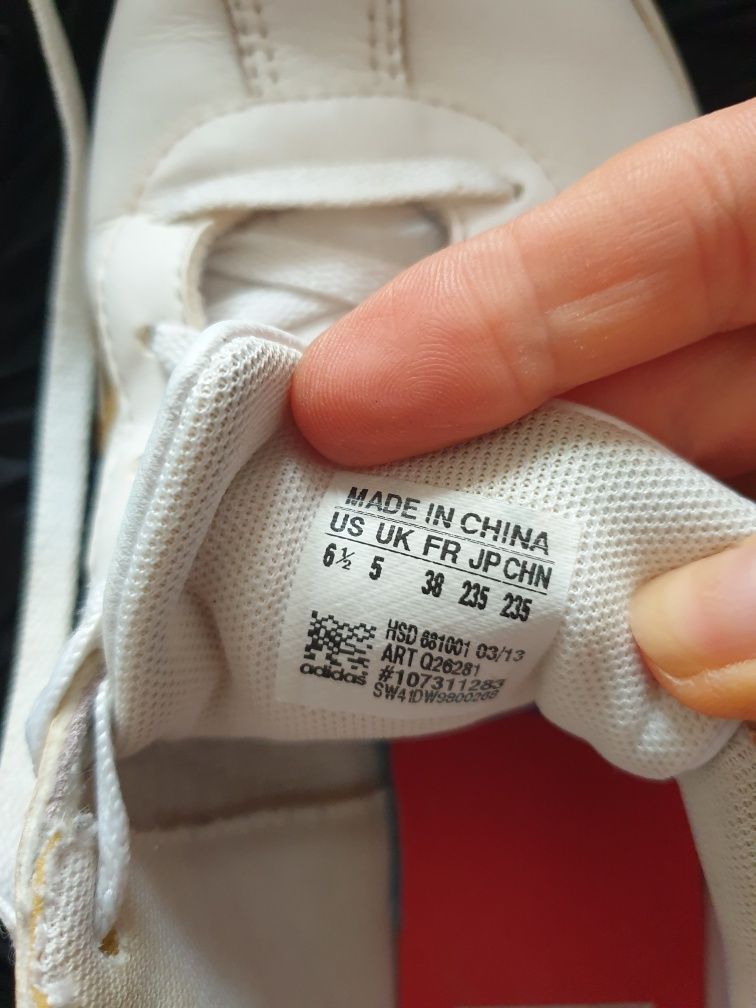 Ténis 38 adidas cor branco