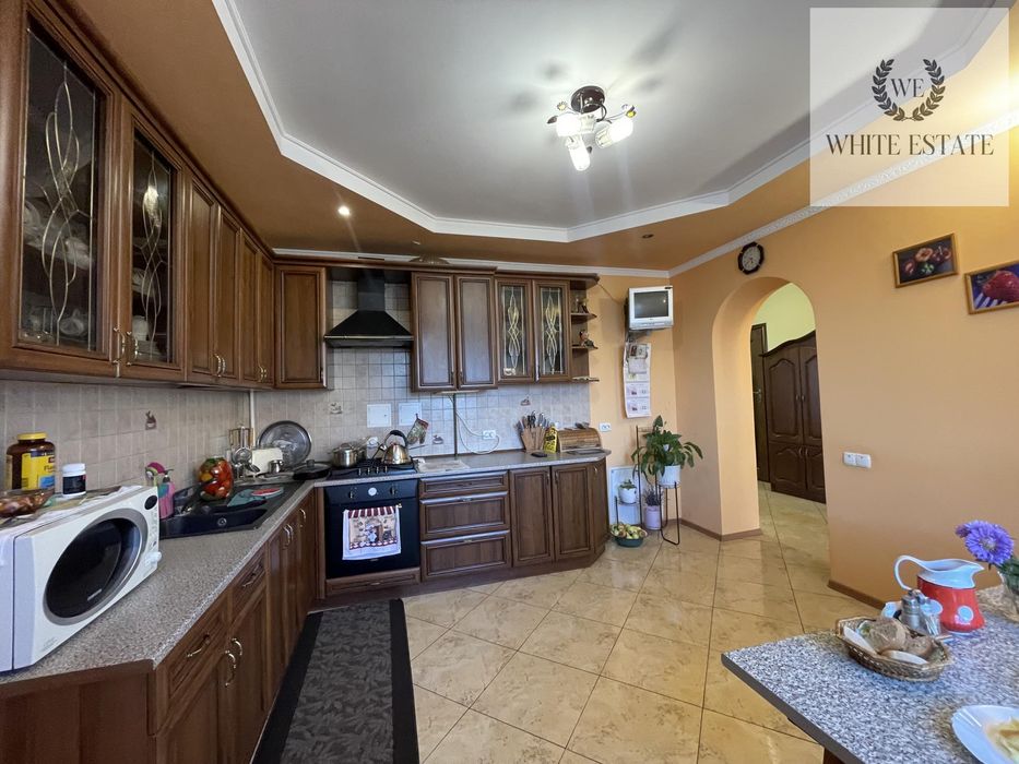 Продаж в с. Велика Березовиця