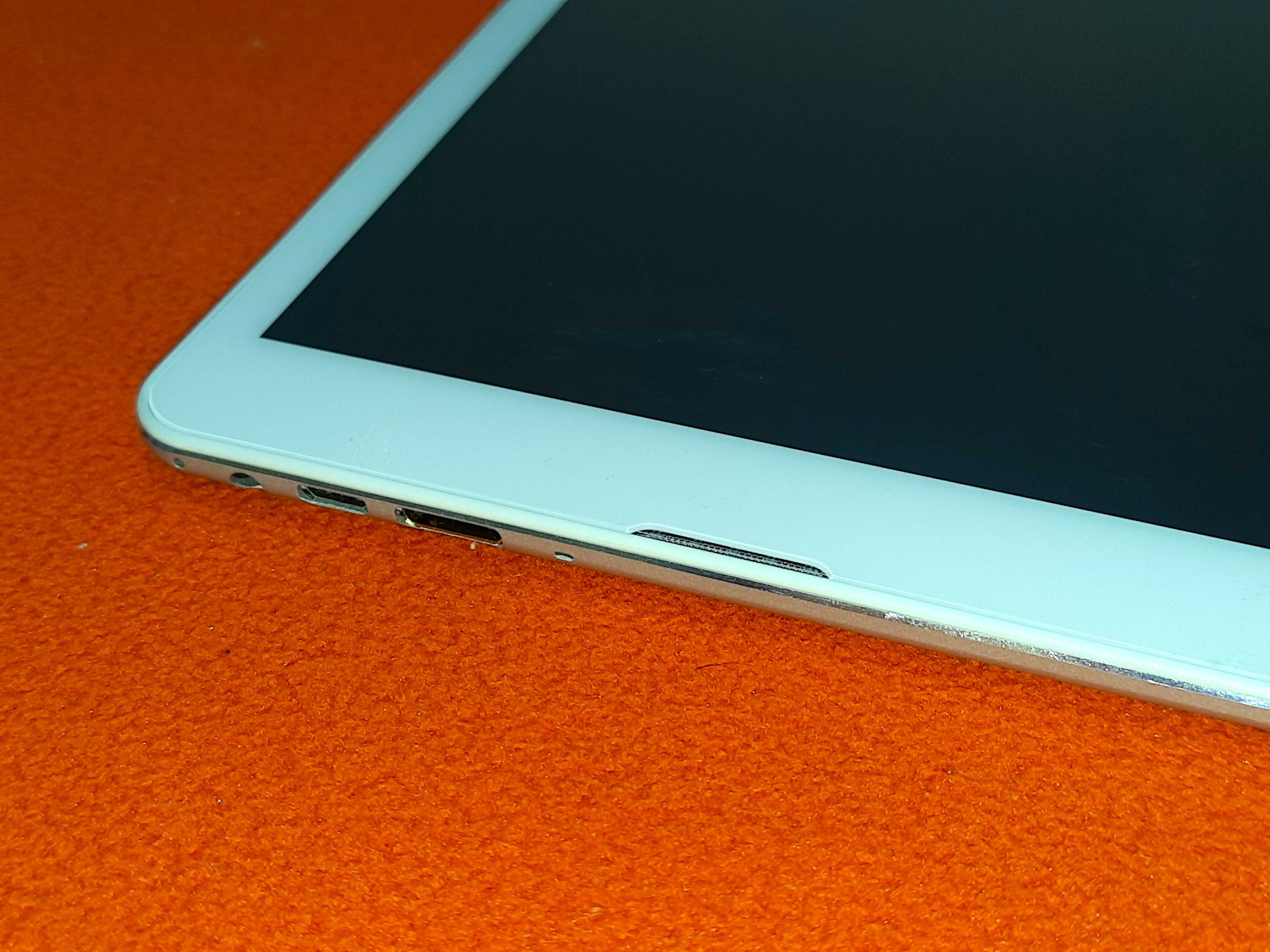 Modecom FreeTab 1001 sprawny zadbany