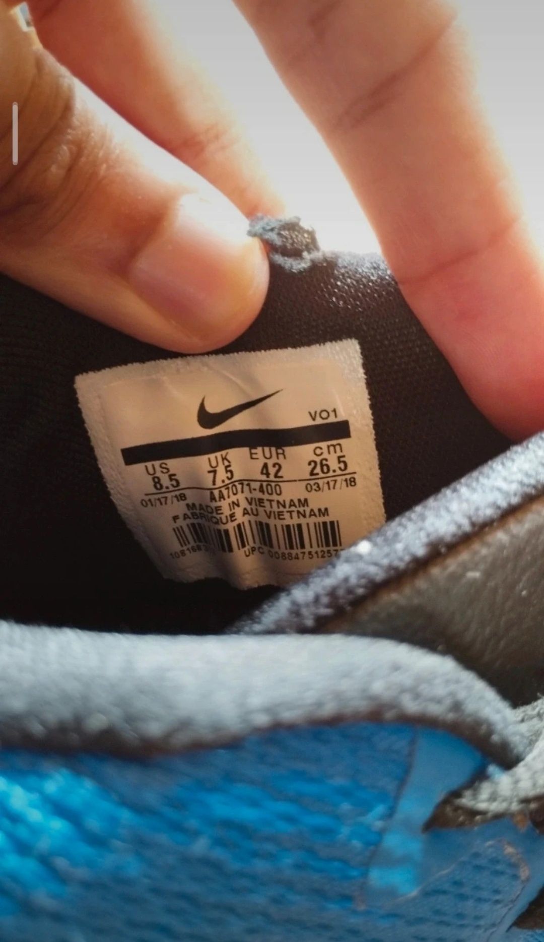 Nike Kyrie Flytrap Royal Blue + cleaning products