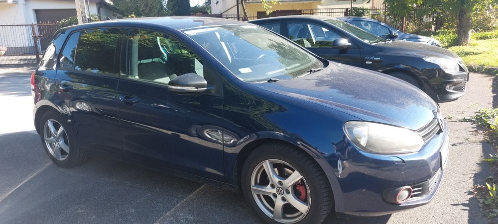 Volkswagen Golf 6, 2012r 1.6, opony zimowe w  super stanie, grzane fot