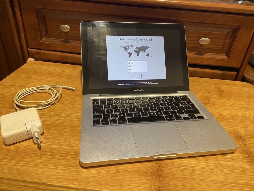 Apple macbook pro 13’ (late 2011) i5 2.4ghz 8gb 256gb