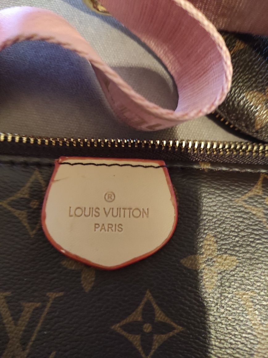 Louis Vuitton listonoszka