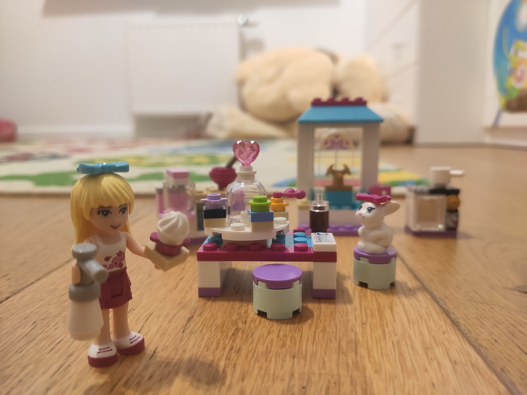 Klocki LEGO Friends Ciastka przyjaźni Stephanie 41308