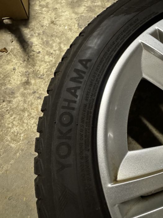 Opony yokohama bluearth winter 225/50 24 r