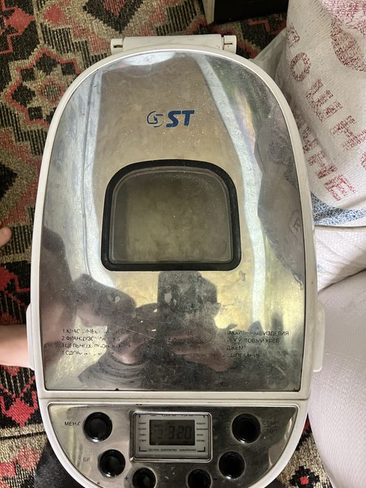 Хлібопіч майже нова