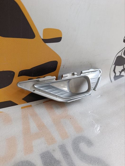 Рамка противотуманки левая(лицензия) MITSUBISHI OUTLANDER 2022-23 )