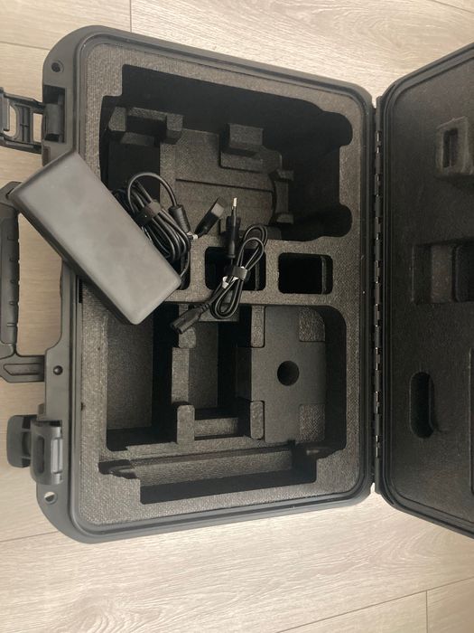 Кейс та зарядний пристрій до коптера Autel 4T Max