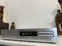 Tuner stereo Onkyo T-4211, Made in Malaysia.