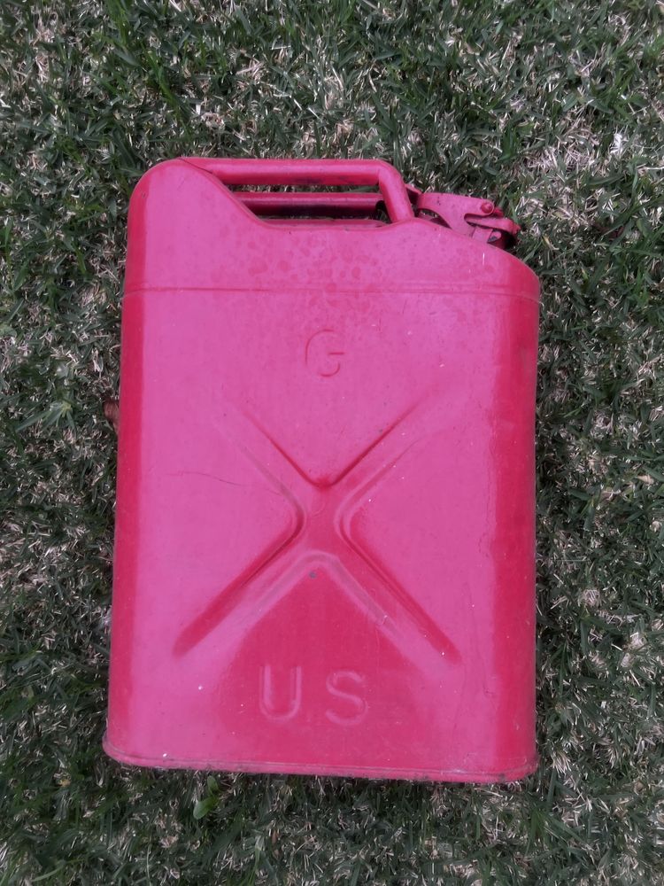 Jerrycan em ferro