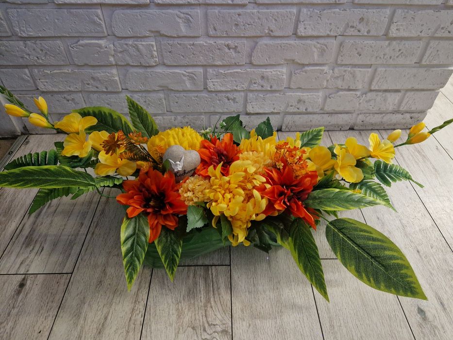 Wiązanka na cmentarz, całoroczna kompozycja