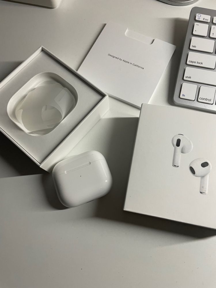 AirPods 3 como novos