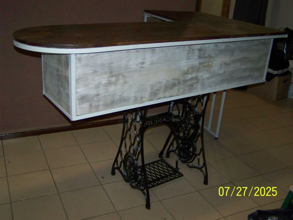 Lada narożna do sklepu, baru  lub innego lokalu ( biurko narożne)