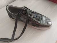 Жіноче взуття серебристий колір