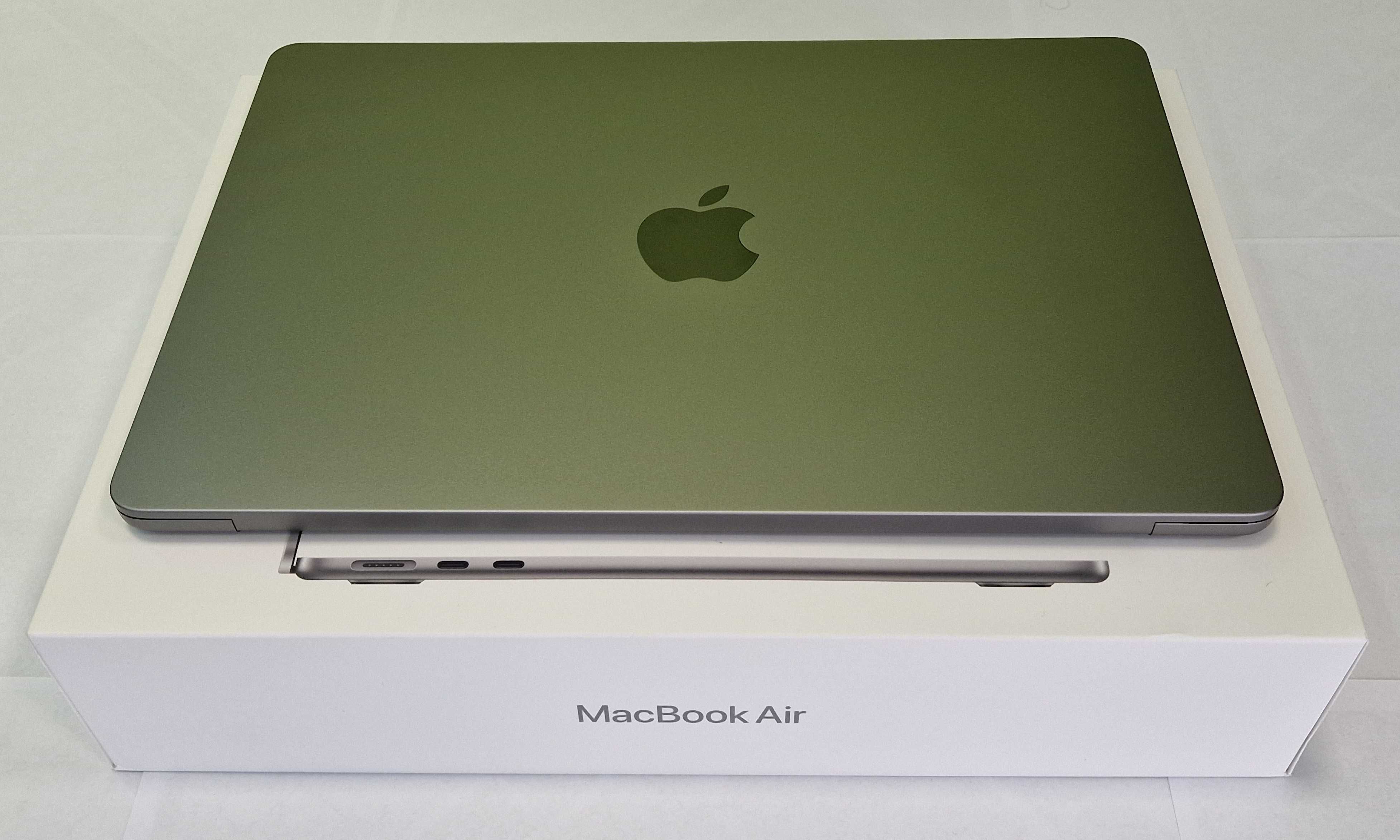 Apple MacBook Air 13,6" 2024 M3/8GB/512GB SZARY jak nowy GW13/08/2026