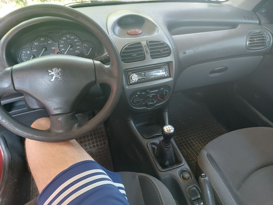 Peugeot 206 1.4 hdi 2006r.