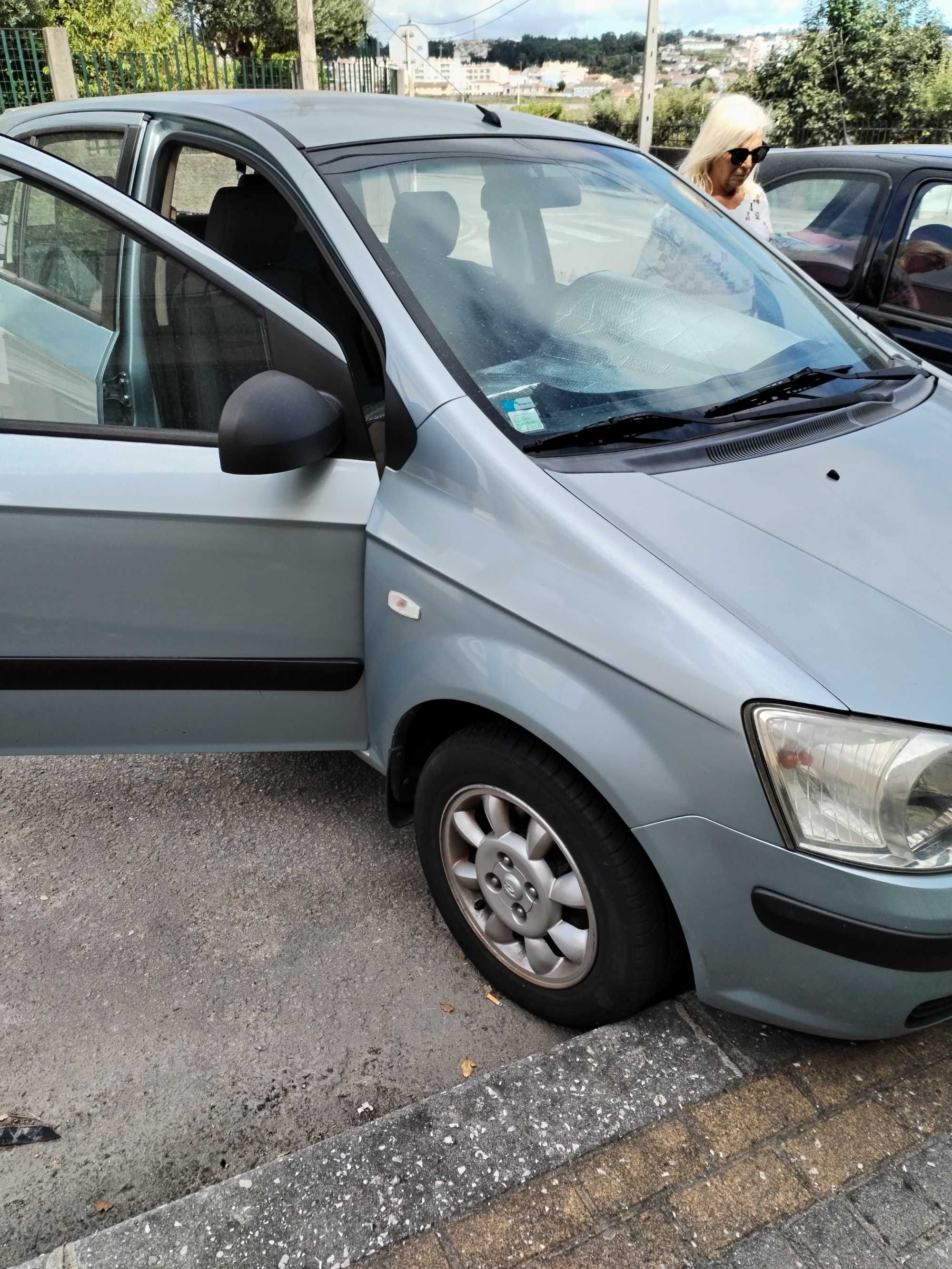 Carro económico HYUNDAI GETZ