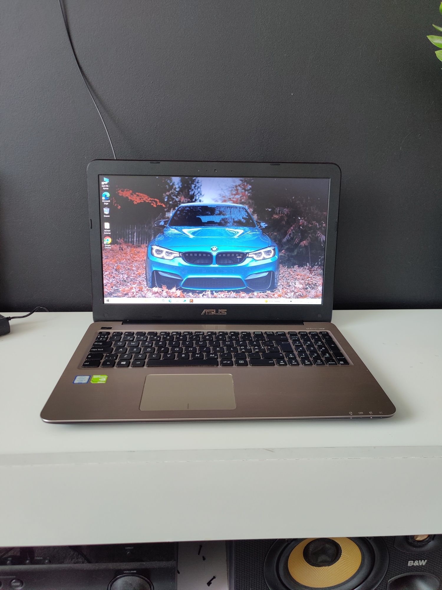 15,6 Asus f556u / nvidia 2 ГБ /i5 6200u /8 /HDD 1 тб/ноутбук