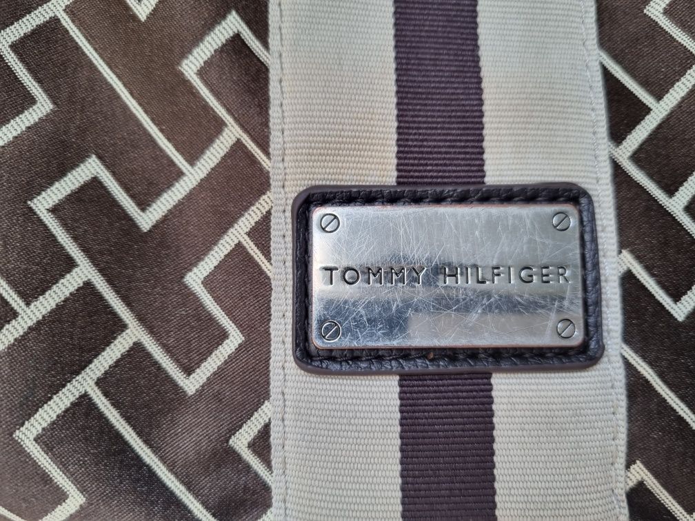 Torebka listonoszka Tommy Hilfiger