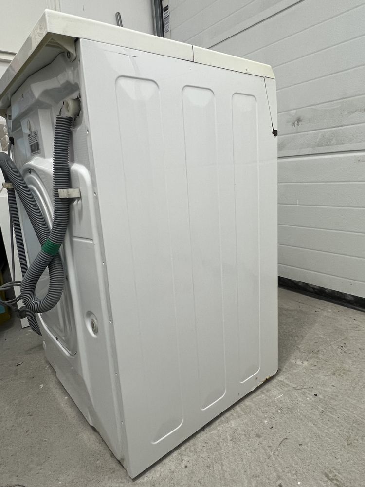 Máquina de lavar roupa 6kg Zanussi