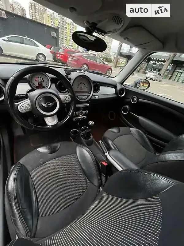 Терміново!MINI Cooper 2006, 1.6,мех,бенз.-сама низька ціна Київ/обл!