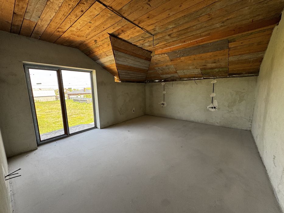 Продаж якісного будинку для великої родини