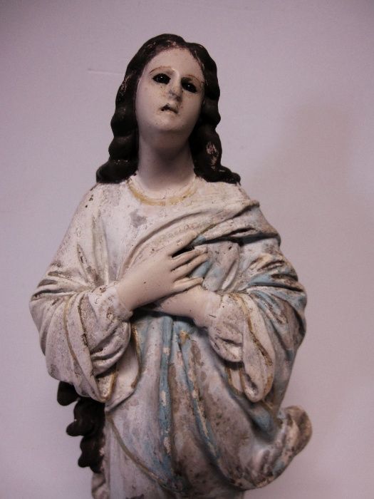 antiga figura da Nossa Senhora da Imaculada Conceição policromada