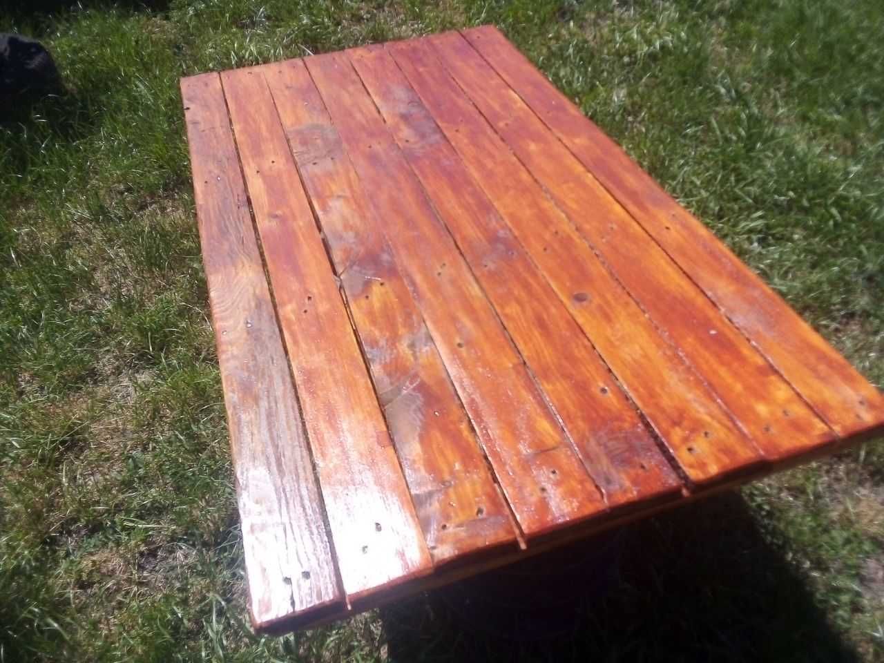 Продам дерев`яні столи