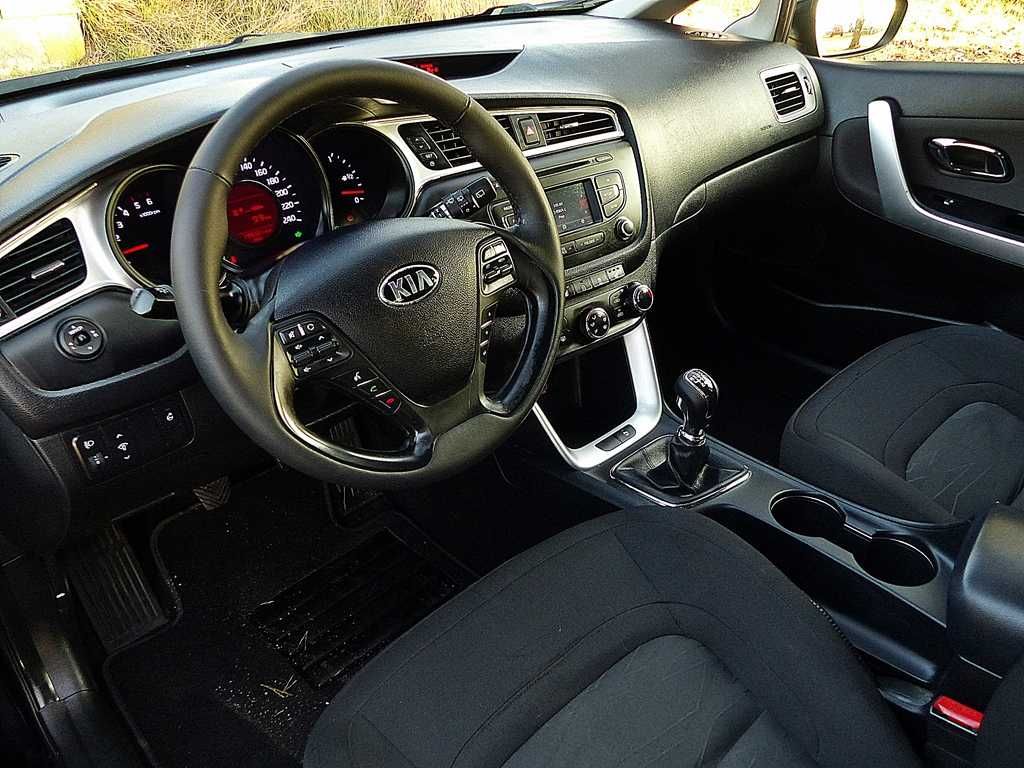 Kia Cee'd 1.4 CRDI*TEAM16*Klima*Pełna Elektryka*Kamera*Podgrz.Fotele!!