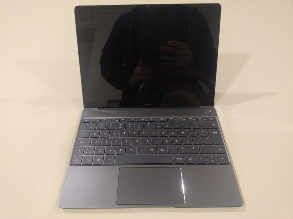 Ultrabook laptop Huawei matebook X 13 cali