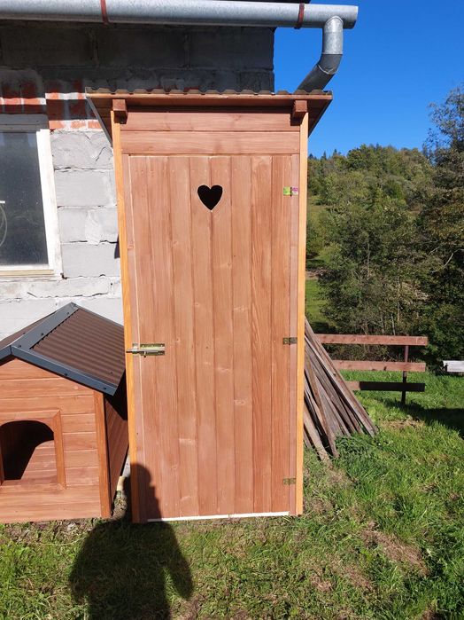 Wychodek, WC, toaleta, kibel drewniany na budowę, na działkę