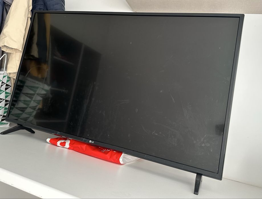 Televisão LG 43UK6200PLA para peças