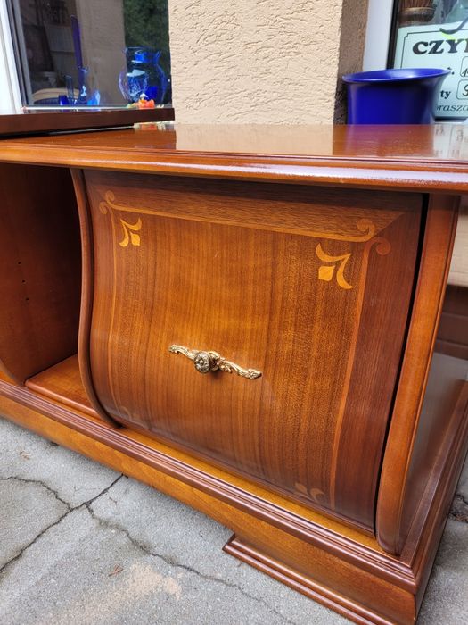 Serwantka włoska witryna    orzech