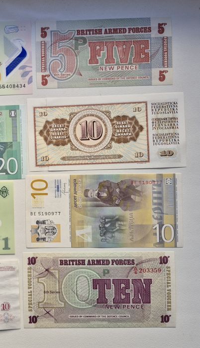 Набір банкнот Європи 1960 - 2000 років 12 бон без повторів UNC