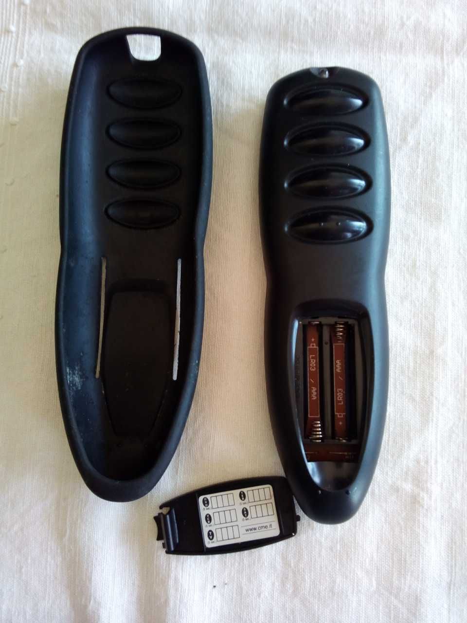 Comando de TV Universal Toptel 5 em 1, como NOVO!