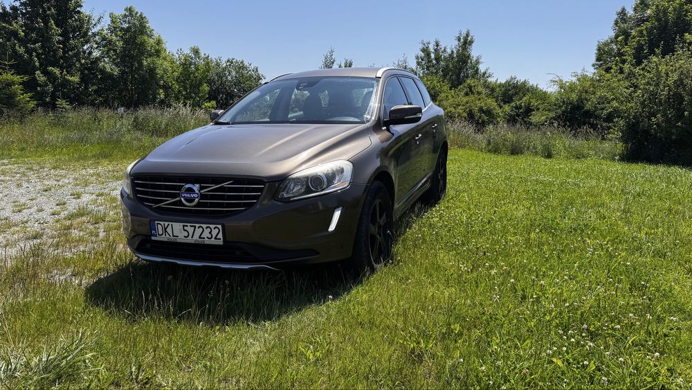 Volvo XC60 2.4D AWD 4x4 automat hak