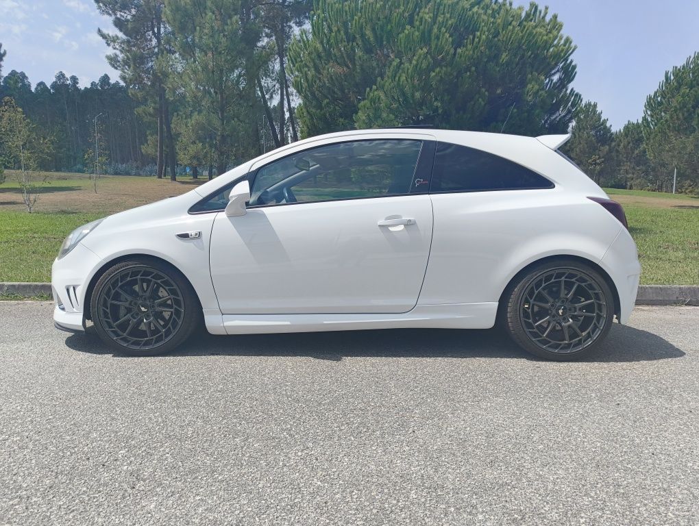 OPC Nurburgring Limited Edition