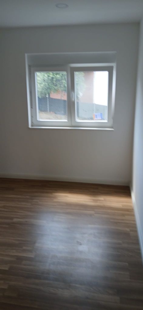 Alugo moradia t2