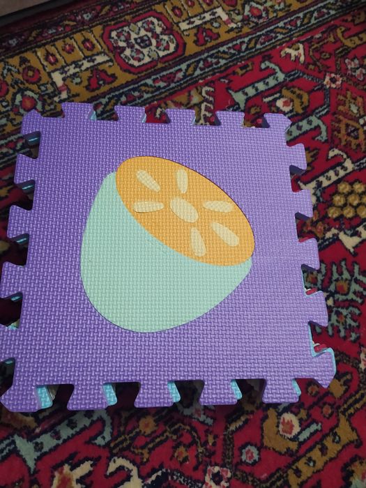 Продам іграшки, сортер, пазли, пірамідки.