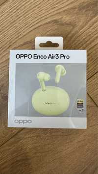 Нові навушники, запаковані OPPO Enco Air3 Pro Green