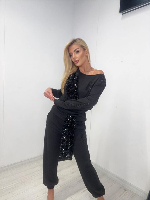 Piękny komplet dres cekiny logo paparazzi fashion