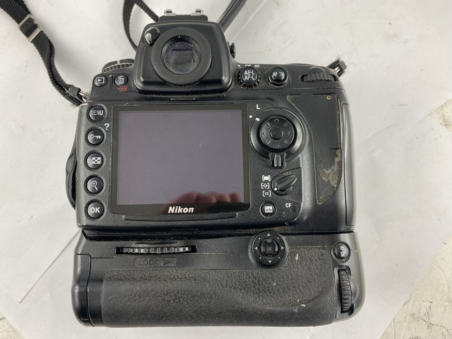 Nikon D700 grip 3 baterie