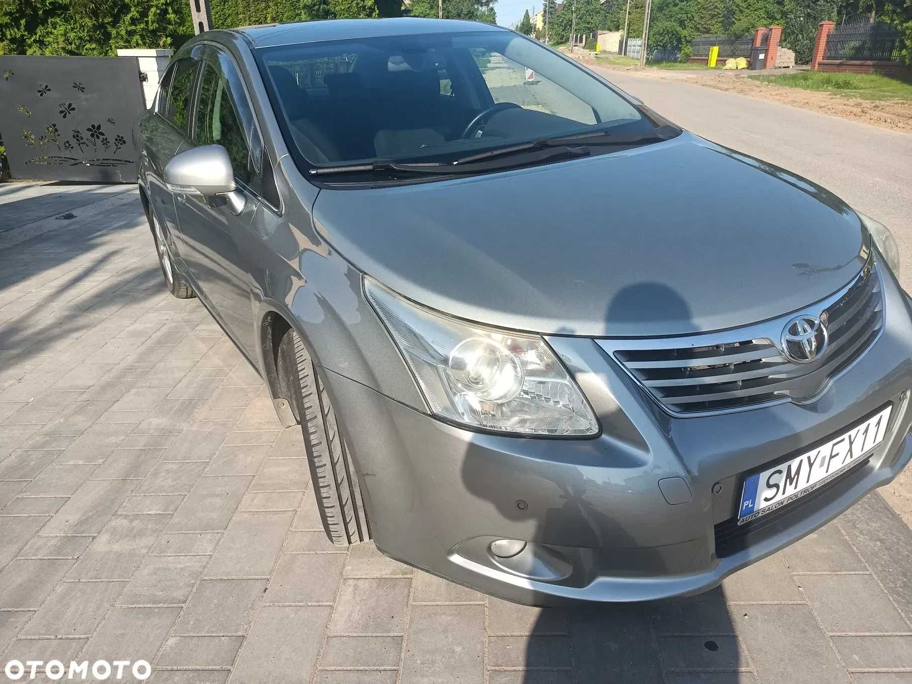 Toyota avensis w bardzo dobrym stanie